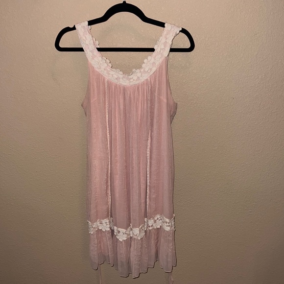 Dress - Picture 2 of 5